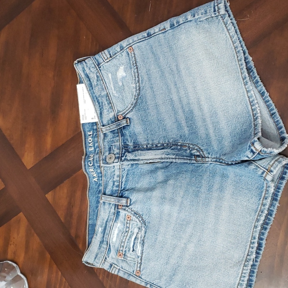 American Eagle boyfriend shorts size 8 never worn
